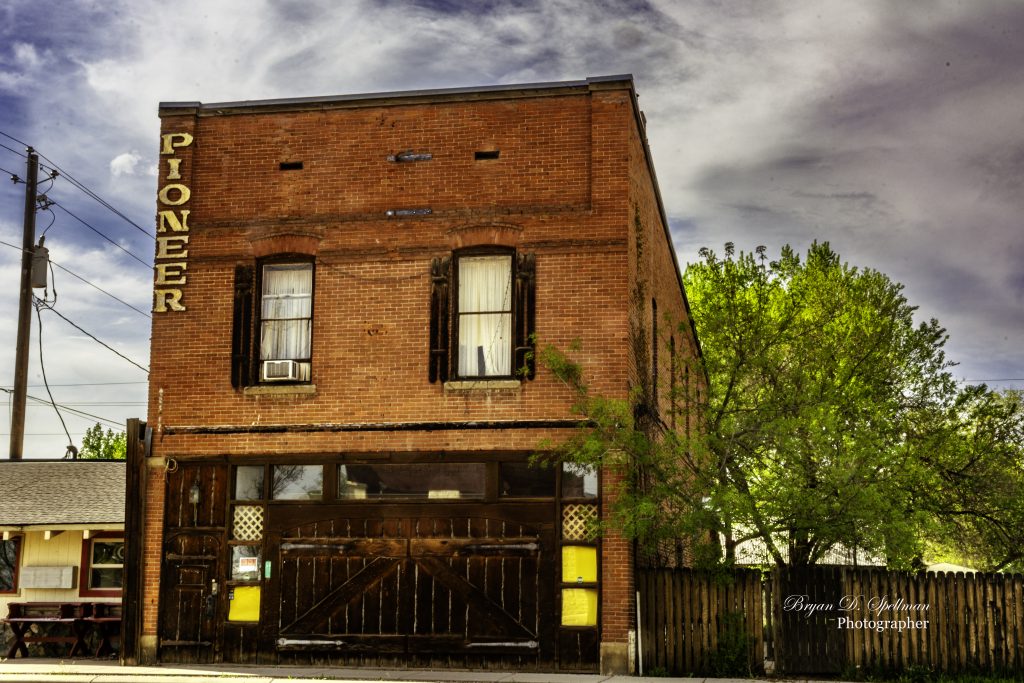 An old brick building in Washington County, Idaho